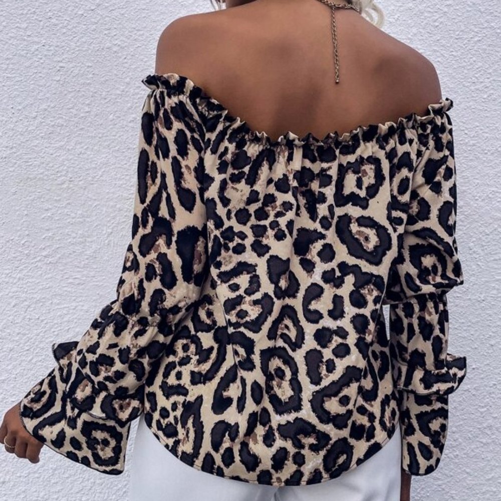 Leopard Print Off the Shoulder Blouse top - Picture 6 of 7